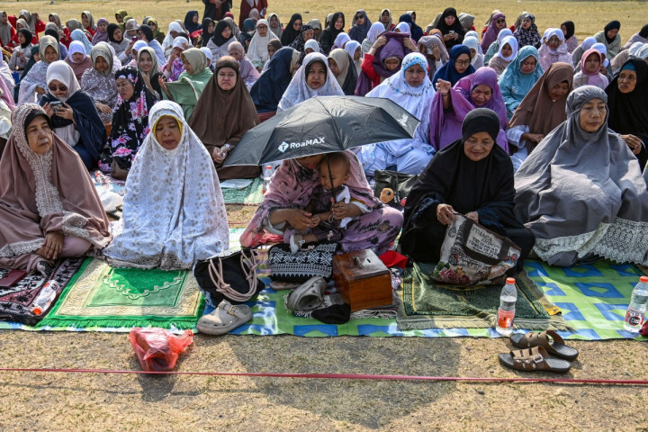 ​Umat Muslim Gelar Salat Istisqa di Tengah Kekeringan
