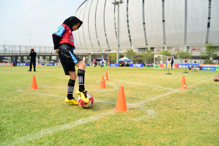 Festival SenengSoccer di JIS, Siswi SD Asah Bakat dan Kecintaan terhadap Sepak Bola Putri