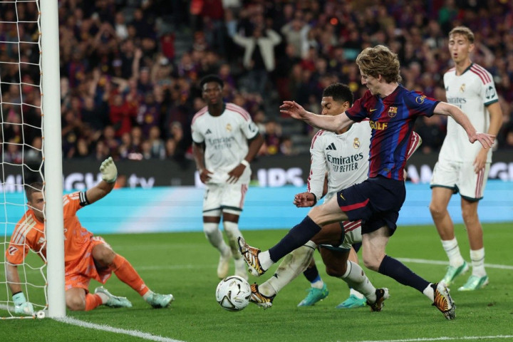 Bek Barcelona: Kami Tampil Oke, tapi Madrid Mampu Manfaatkan Peluang Sekecil Apa pun