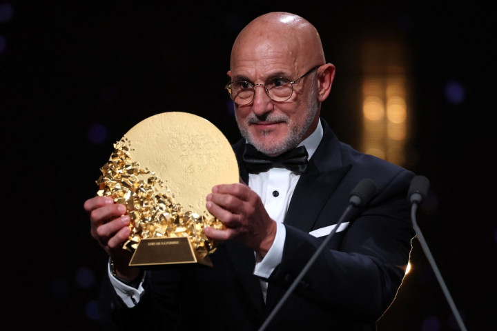 Luis de la Fuente Dinobatkan sebagai Pelatih Terbaik 2026