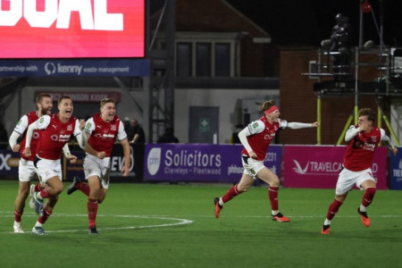 Hasil Carabao Cup 2026: Arsenal Tersingkir oleh Tim Kasta Keempat