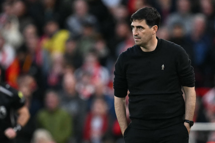 Kesampingkan Persahabatan, Iraola Siap Kalahkan Alonso saat Liverpool Hadapi Chelsea