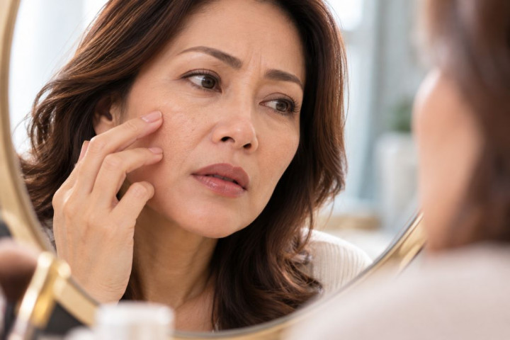 Makeup Crack di Usia 40 Tahun? Ini Penyebab dan Cara Mengatasinya