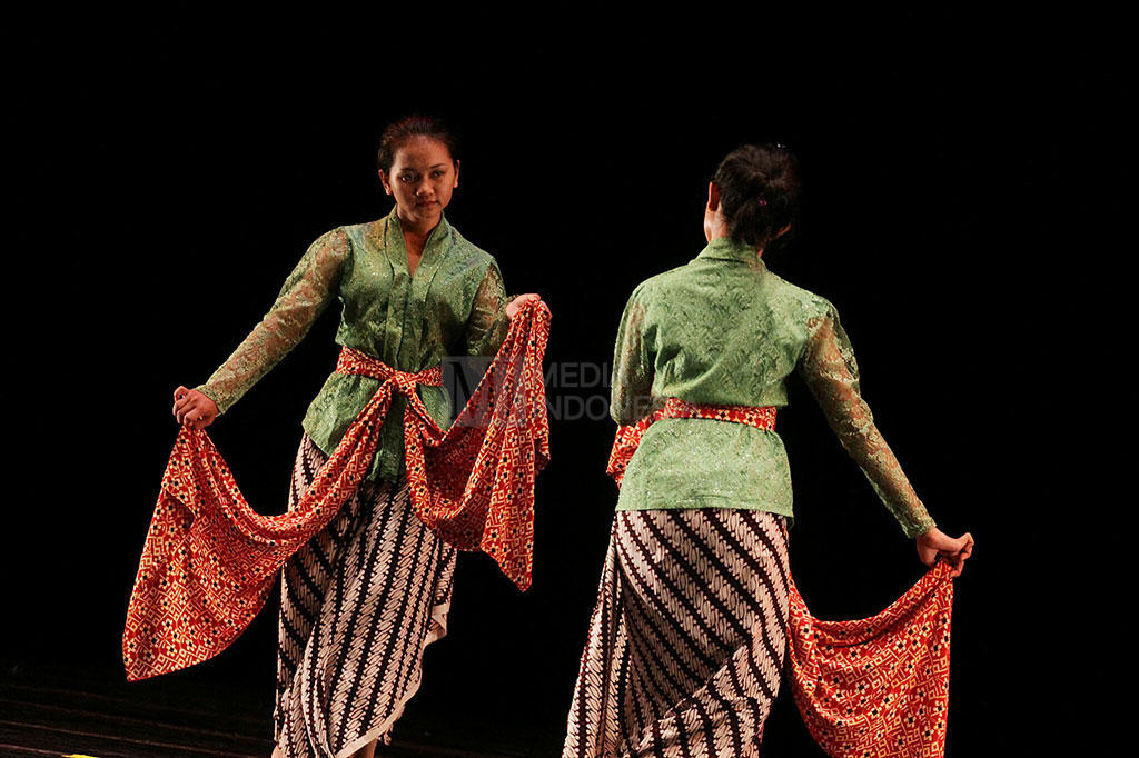 Solo 24 Jam Menari di Hari Tari Sedunia