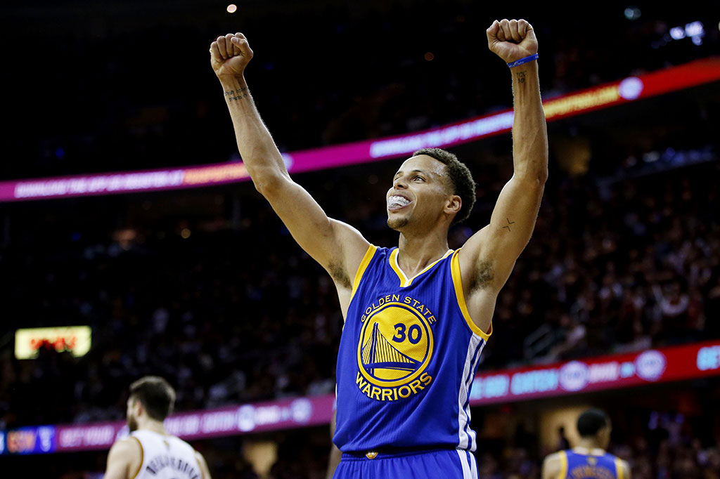 Warriors Akhiri Puasa Gelar Selama 40 Tahun
