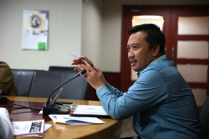 Menpora Terima Laporan Evaluasi Hasil SEA Games 2015