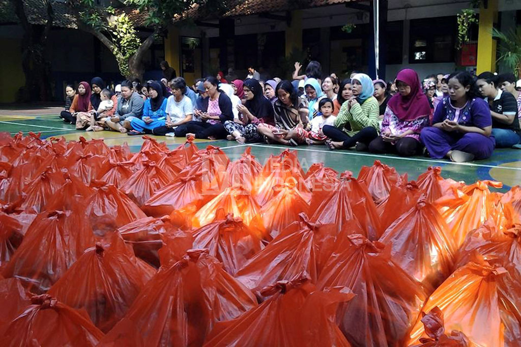 Santunan untuk Duafa Ajarkan Siswa Peduli pada Sesama