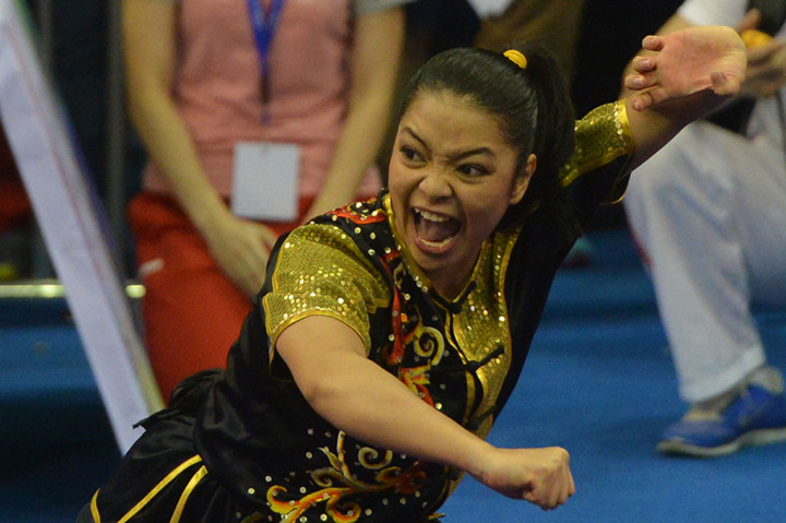 Pewushu putri Indonesia Juwita Niza Wasni meraih medali perunggu pada nomor Women's Taijiquan.