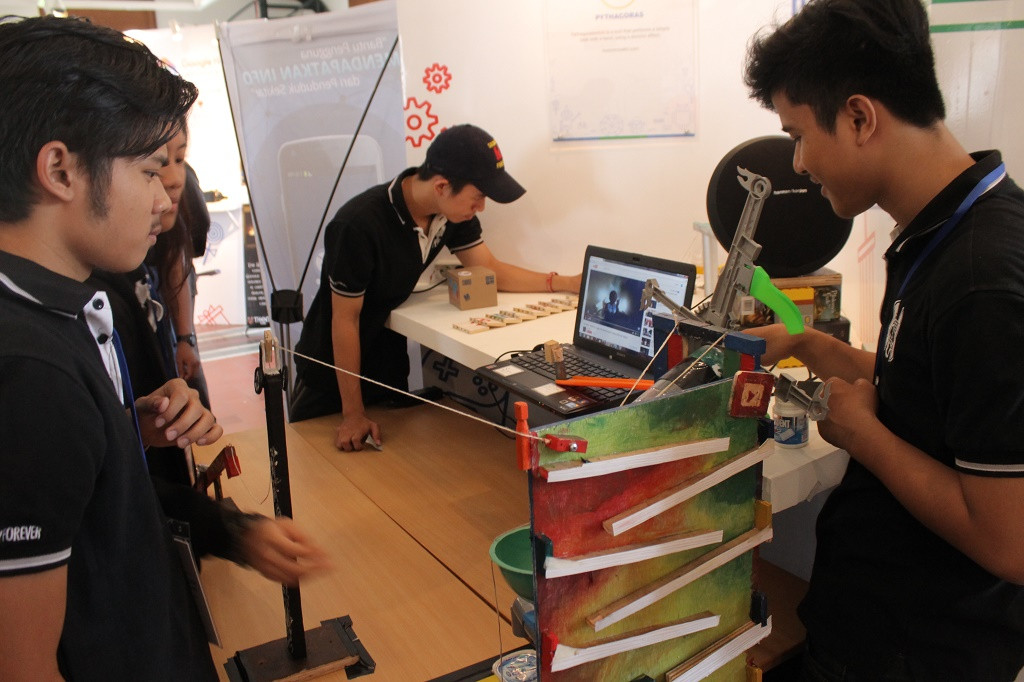 Google Hack Fair 2015