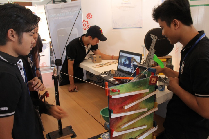 Google Hack Fair 2015