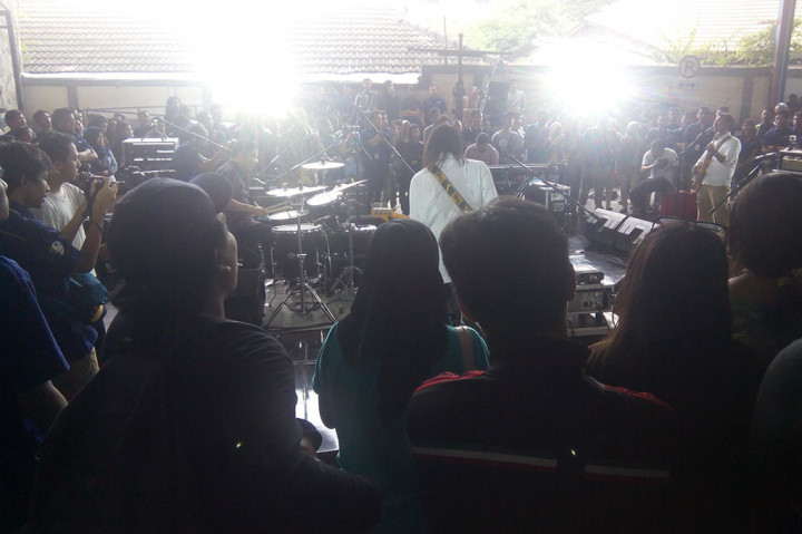 Efek Rumah Kaca Tampil di Kotak Musik Media Indonesia