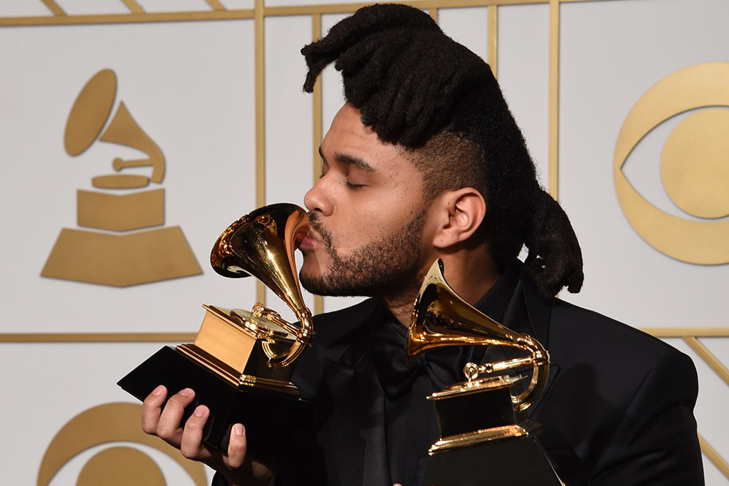 The Weeknd Sabet Dua Grammy Awards Pertamanya