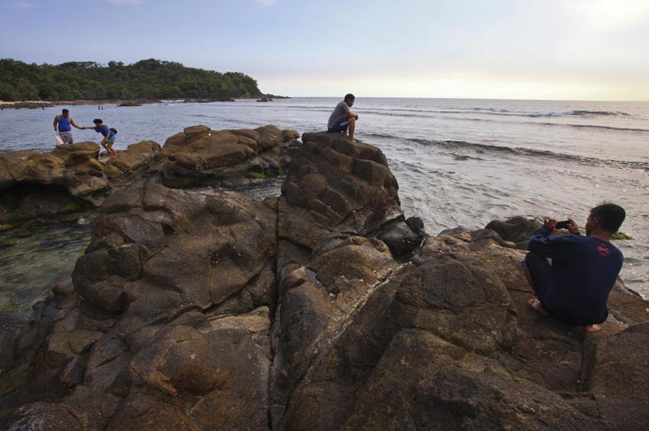 Mengintip Wisata Pantai Wediombo