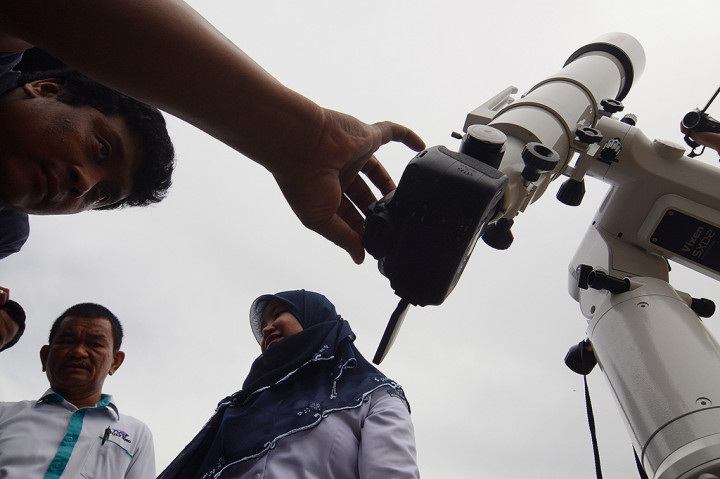 BMKG Palu Uji Coba Teropong Gerhana Matahari Total