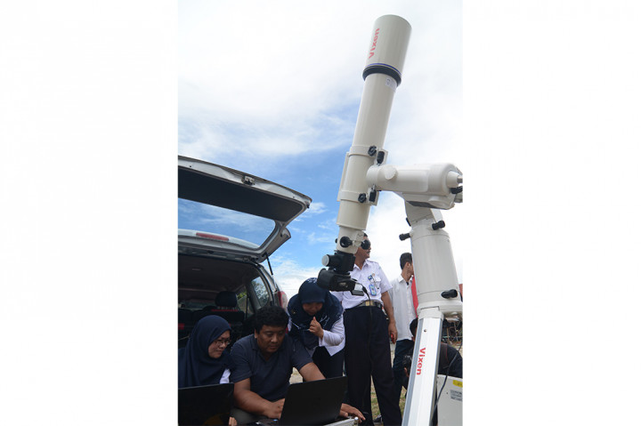 BMKG Palu Uji Coba Teropong Gerhana Matahari Total