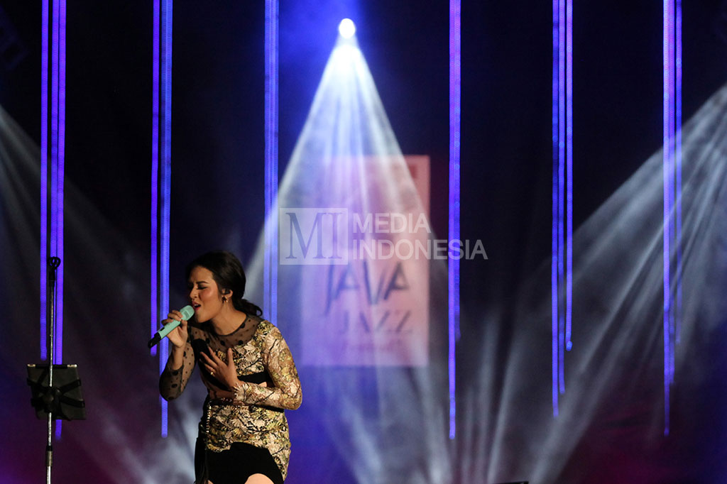 Raisa Bawakan Lagu Soundtrack di Java Jazz