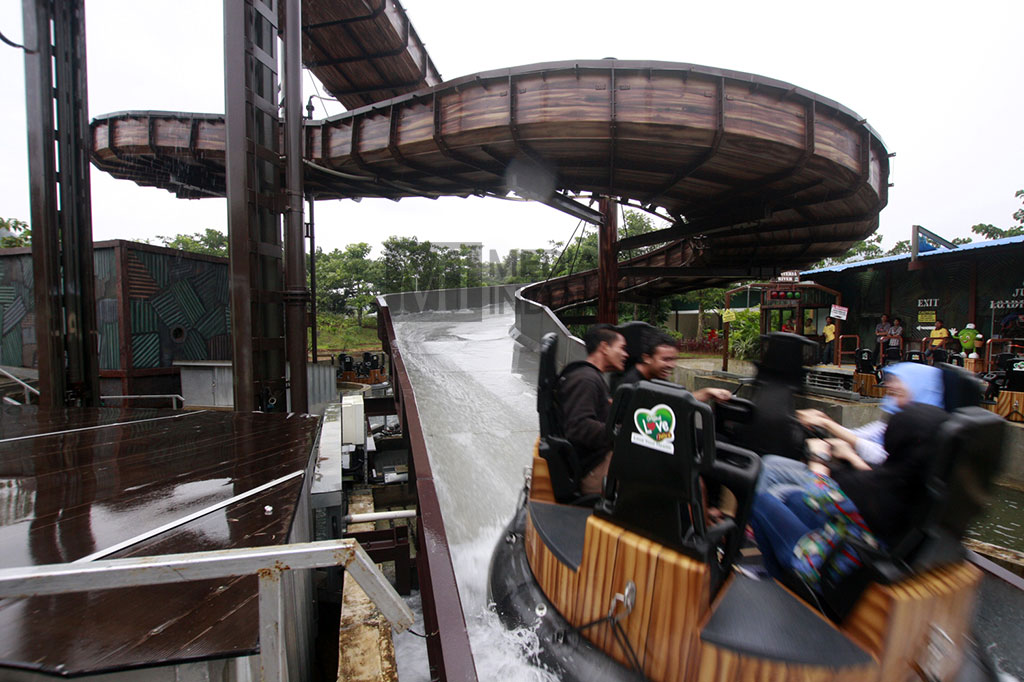 Jungleland Luncurkan Wahana Hydrolift