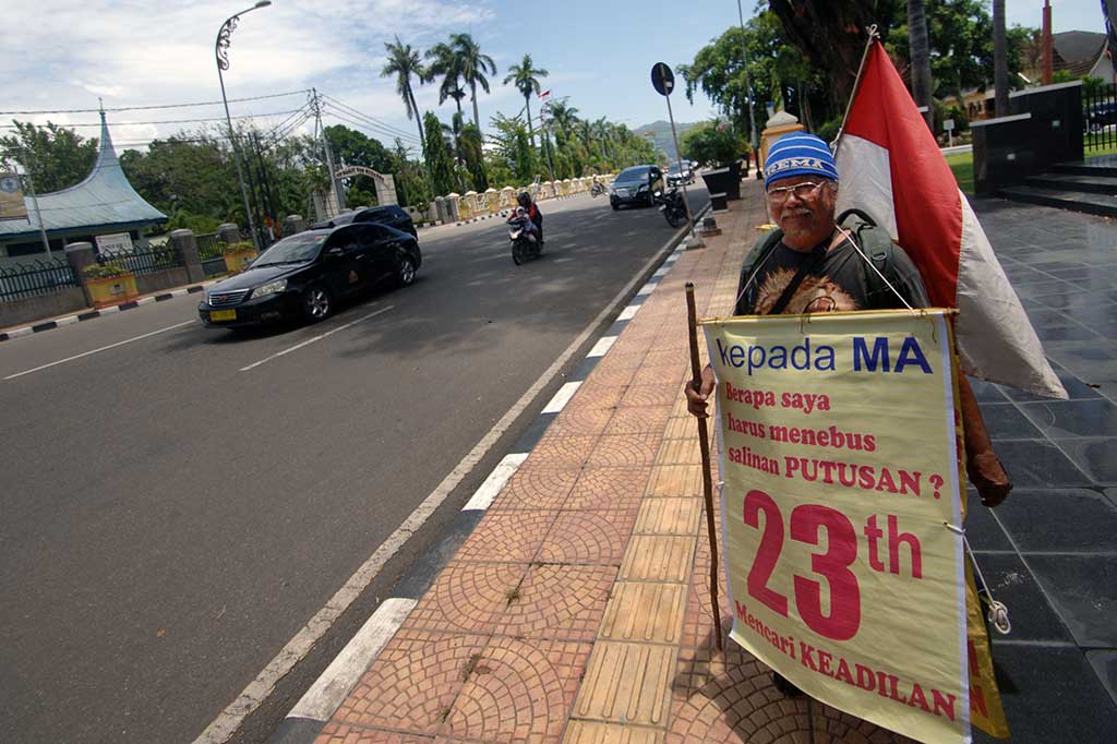 Indra menyatakan kasus tabrak lari anaknya telah ditolak oleh hakim pada 2008, karena sudah kedaluwarsa. Kemudian dia mengajukan PK ke Mahkamah Agung, namun sampai saat ini belum ada kejelasan.