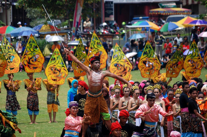 Ratusan Penari Pentaskan Sendratari 'Legenda Baruklinting' 