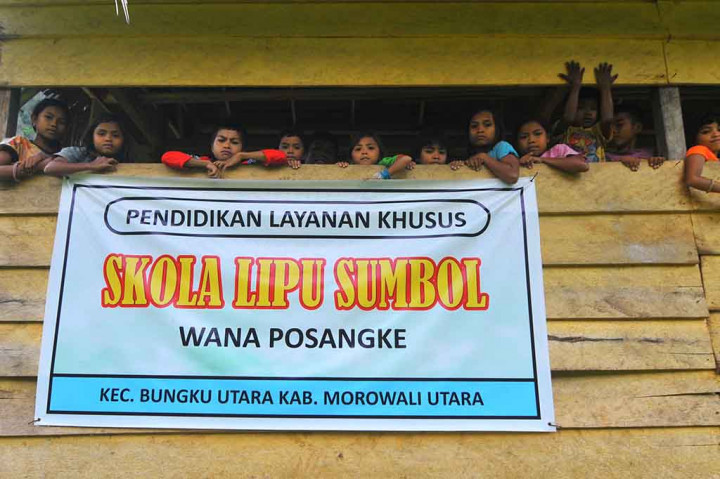 Mengintip Skola Lipu Anak Suku Wana 