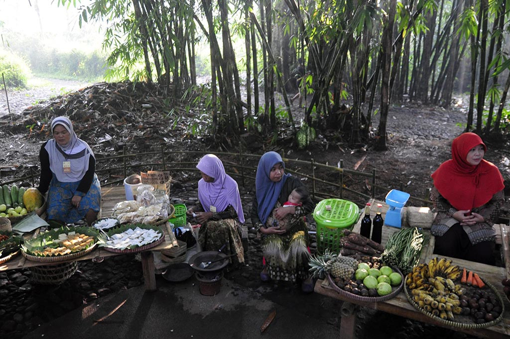 Pasar Unik Ini Gunakan Pembayaran Mata Uang Pring