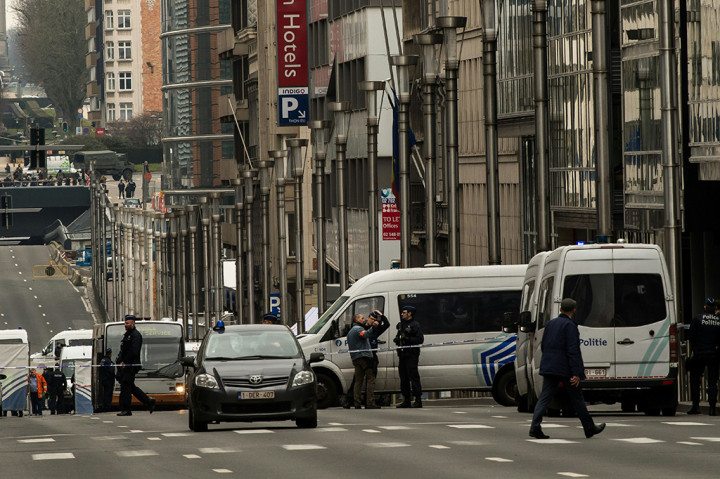 Akibat ledakan tersebut otoritas Belgia meningkatkan level ancaman teror ke level empat atau level tertinggi.