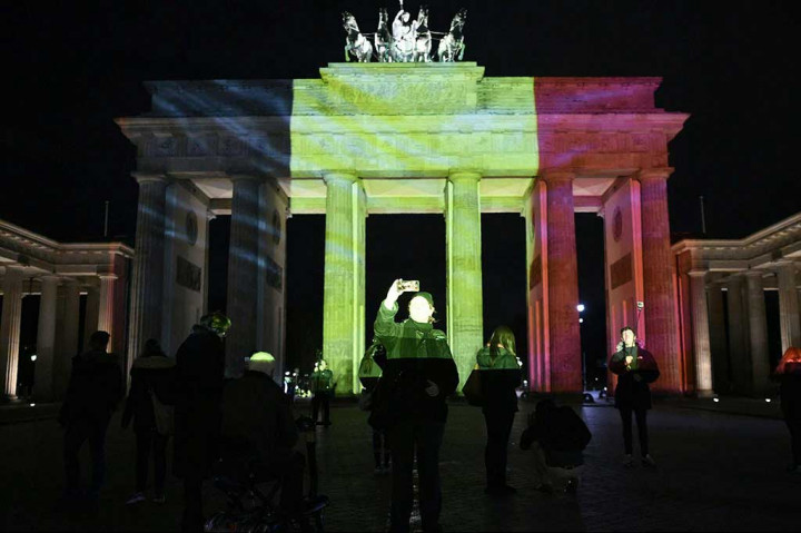 Gerbang Brandenburg di Berlin, Jerman