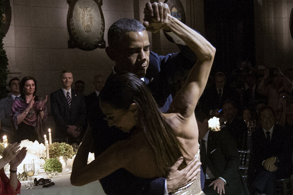 Obama Ternyata Piawai Menari Tango