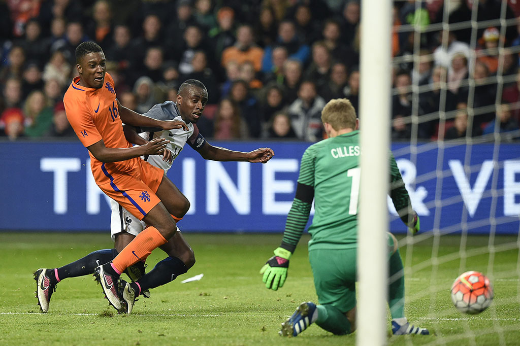 Petaka bagi Belanda datang semenit kemudian setelah Blaise Matuidi mencetak gol kemenangan bagi Prancis. Skor 3-2 untuk tim tamu bertahan hingga pertandingan usai.