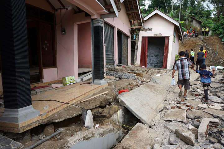 158 Korban Longsor Banjarnegara Masih di Pengungsian