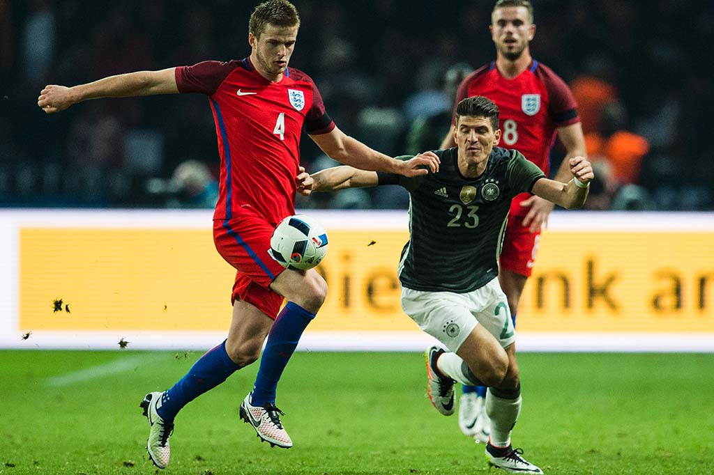 Eric Dier menjadi pahlawan The Three Lion lewat golnya menyambut tendangan sudut Jordan Henerson saat injury time.