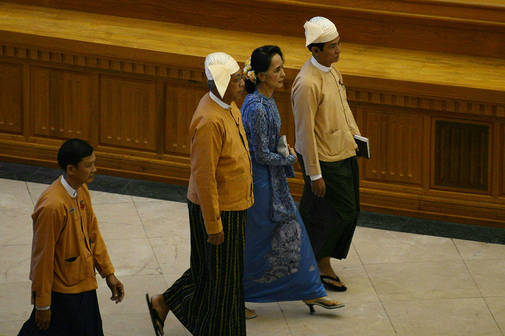 Htin Kyaw Dilantik Sebagai Presiden Myanmar