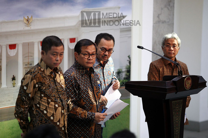 Harga Premium dan Solar Turun Rp500 per Liter