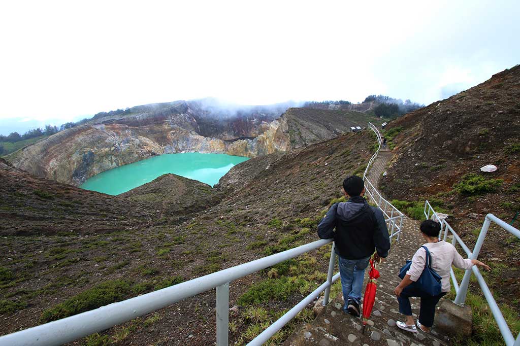 Uniknya Objek Wisata Danau Kelimutu