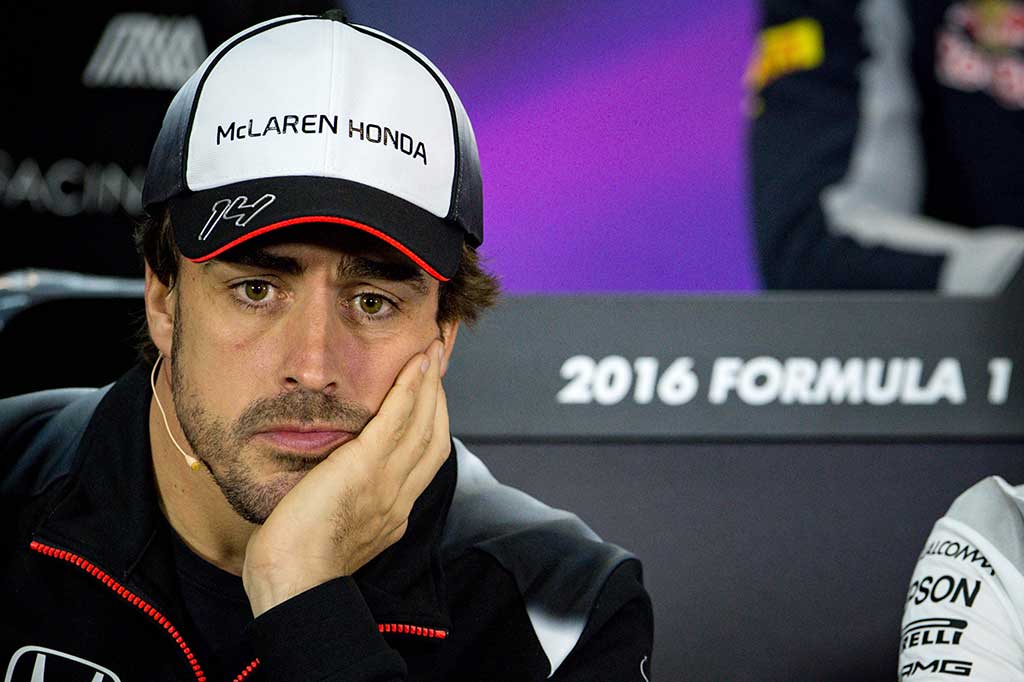 Dua set pemindaian CR pada dada dibandingkan dan diputuskan bahwa resolusi tanda-tanda yang tersedia tidak mencukupi untuk mengizinkan Alonso bersaing dengan alasan-alasan keselamatan.