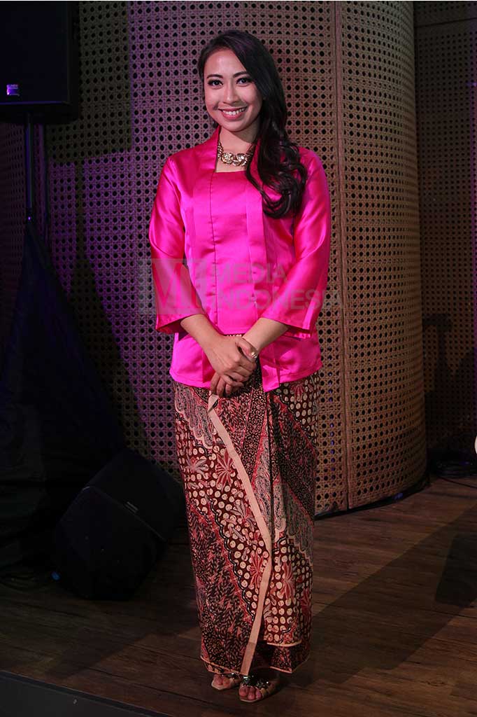 Penyanyi Adnrea Miranda berpose untuk Media Indonesia seusai konser '12 Perempuan Komposer Indonesia' bersama Dian HP di Galeri Indonesia Kaya, Jakarta, Sabtu (2/4/2016)