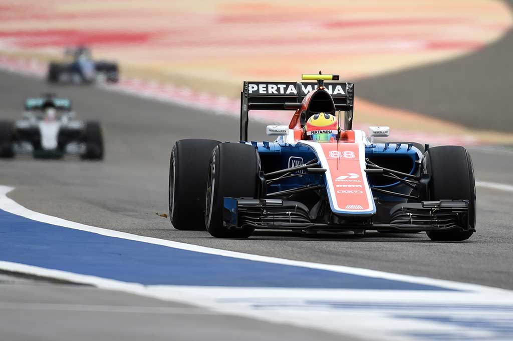 Rosberg Juara GP Bahrain, Rio Posisi 17