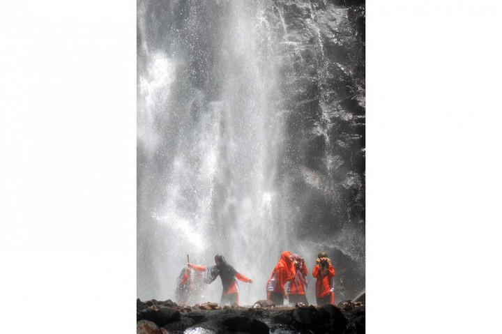 Potensi Wisata Air Terjun Curug Lawe