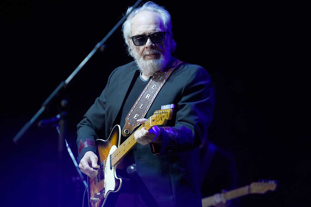 Legenda Musik Country Merle Haggard Tutup Usia