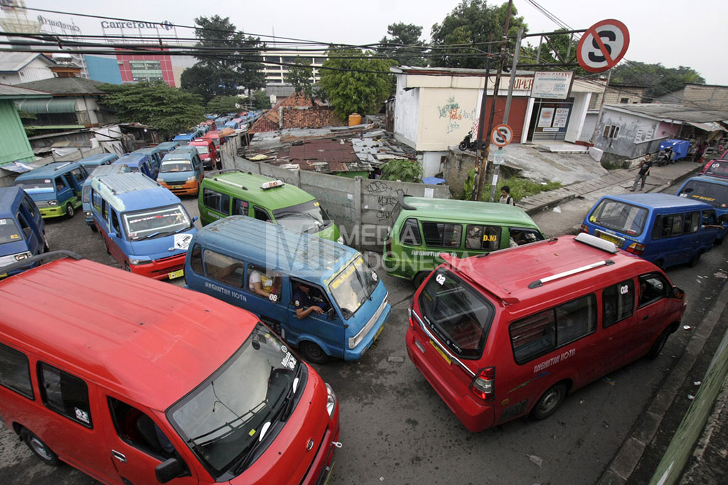 Tarif Angkutan Umum di Depok Tidak Turun