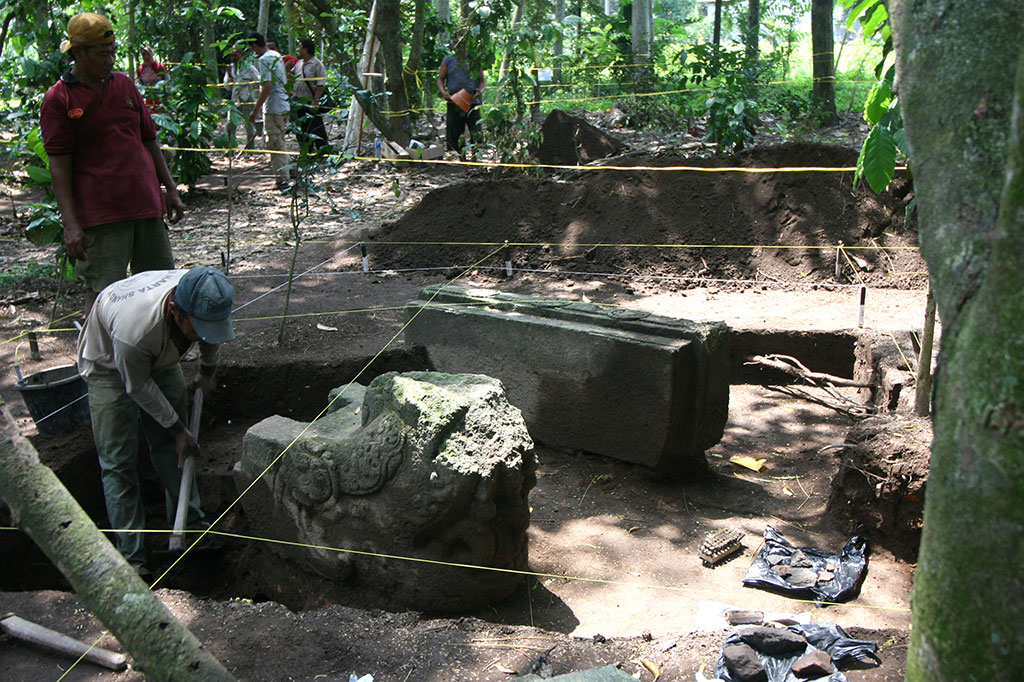 Ekskavasi Kuburan Candi di Kediri