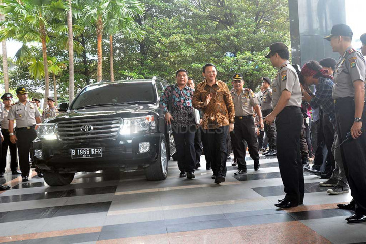 Ahok Penuhi Panggilan KPK