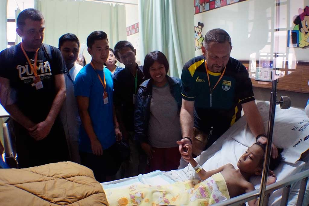 Ridho merupakan korban tabrak lari yang diduga dilakukan oleh oknum bobotoh pada 30 April lalu, tepatnya saat partai semifinal Piala Bhayangkara antara Persib melawan Bali United.