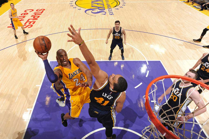 Kobe Cetak 60 Poin dalam Laga Perpisahannya