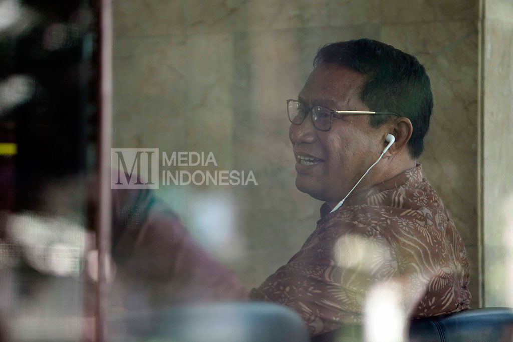 KPK Periksa Ketua Komisi V untuk Damayanti