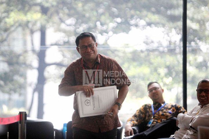 KPK Periksa Ketua Komisi V untuk Damayanti