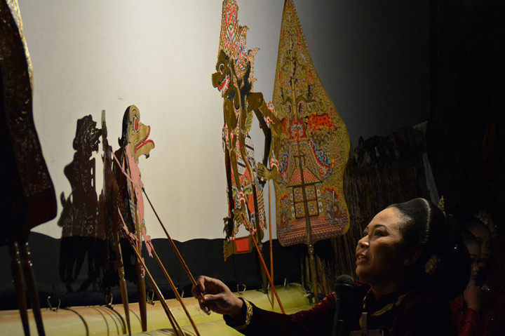 Pementasan Wayang Kulit dalam Rangka Peringati Hari Kartini