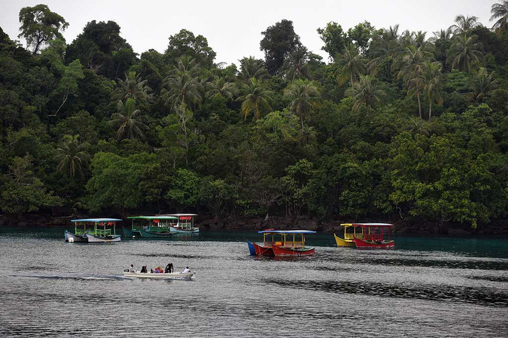 Pesona Wisata Pantai Iboih Sabang