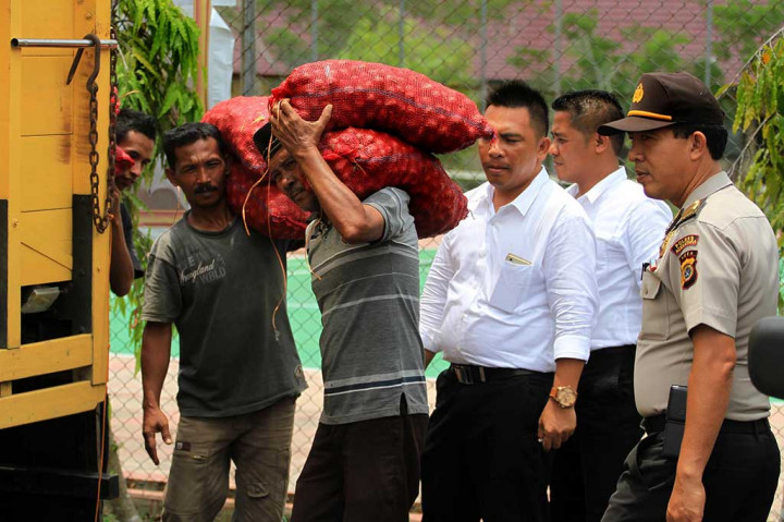 6 Ton Bawang Merah Selundupan Diamankan Polisi