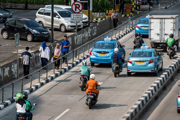 Trotoar Sepanjang Sudirman-Thamrin akan Diperlebar